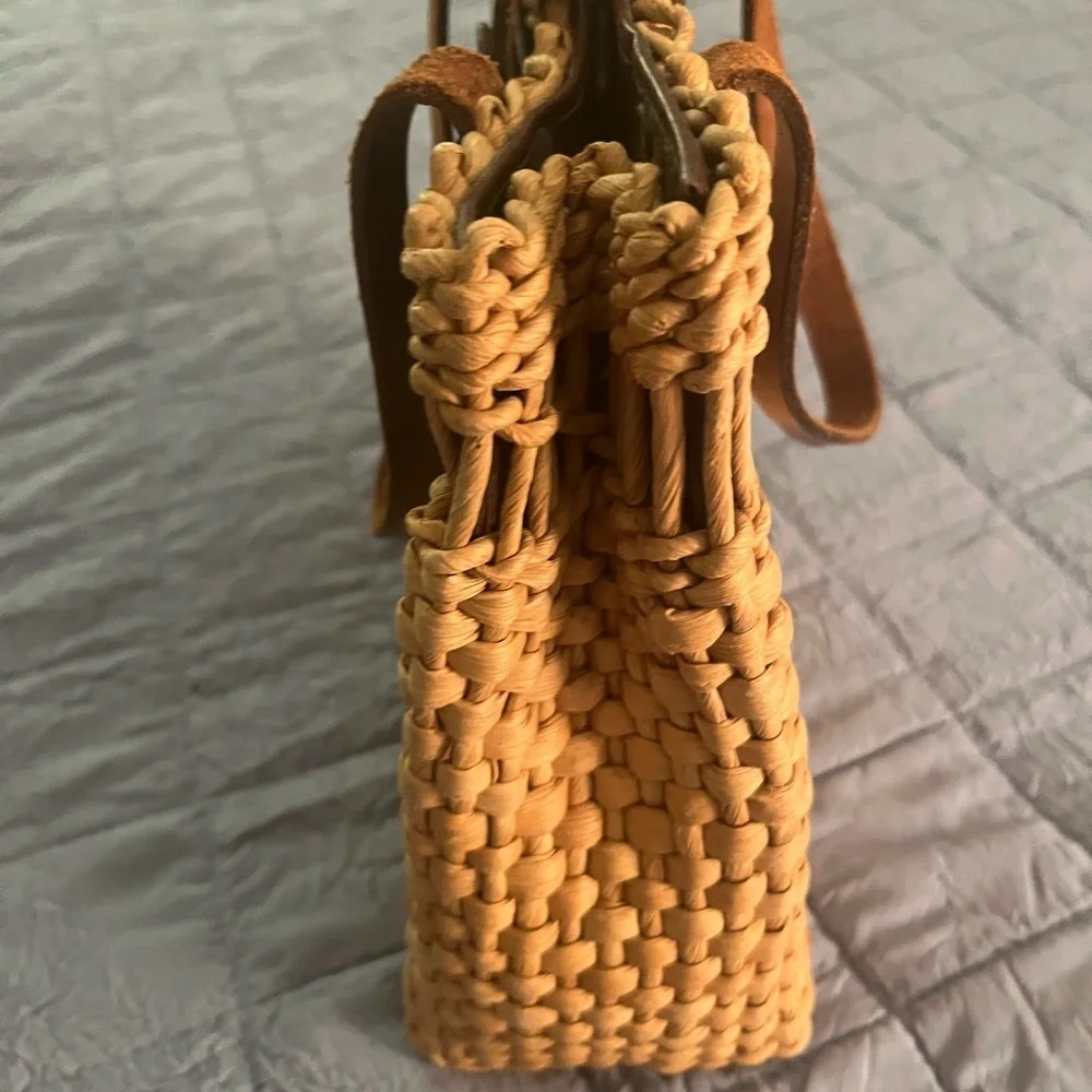Etienne Aigner vintage 60’s straw tote/satchel handbag with signature maroon